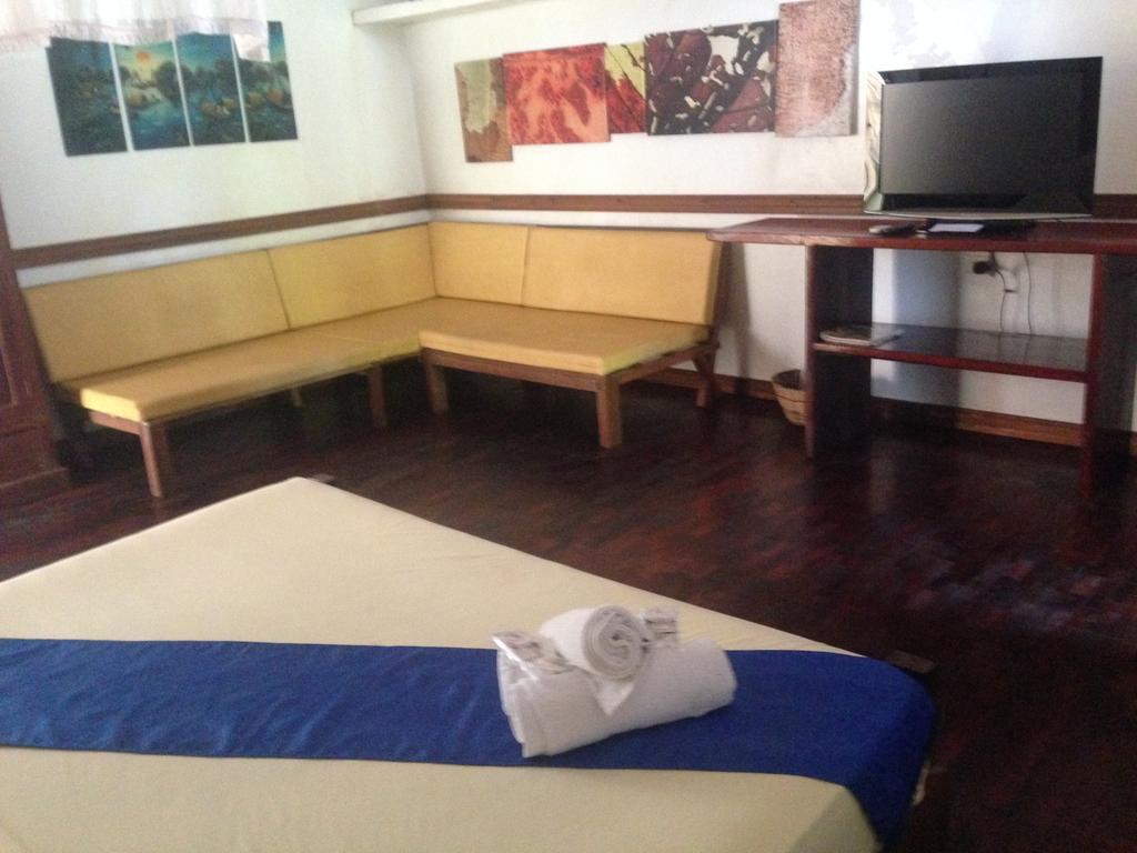 The Lotus Garden Bed & Breakfast Puerto Princesa Екстериор снимка