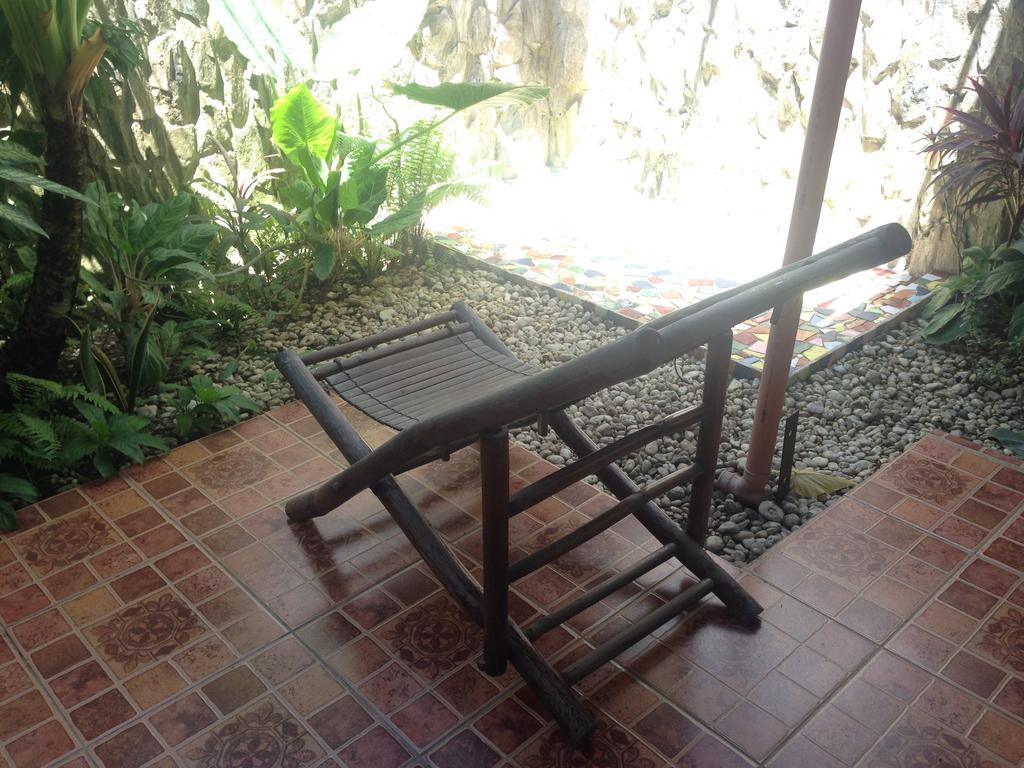 The Lotus Garden Bed & Breakfast Puerto Princesa Екстериор снимка