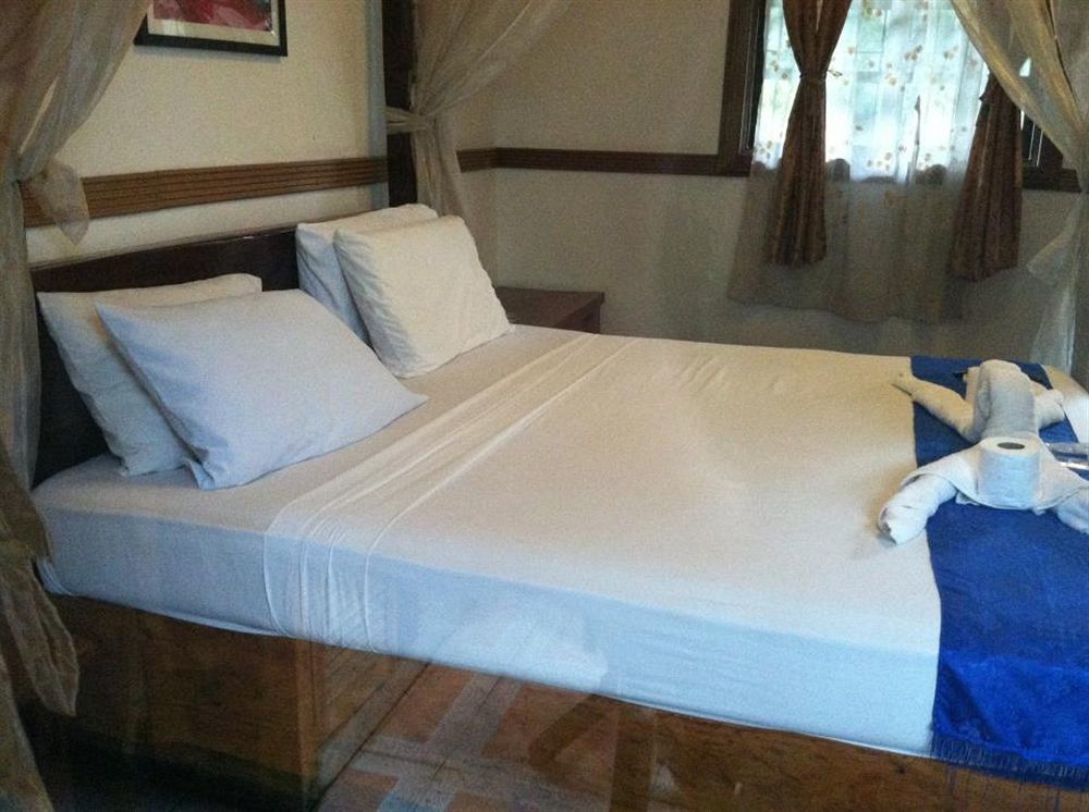The Lotus Garden Bed & Breakfast Puerto Princesa Екстериор снимка