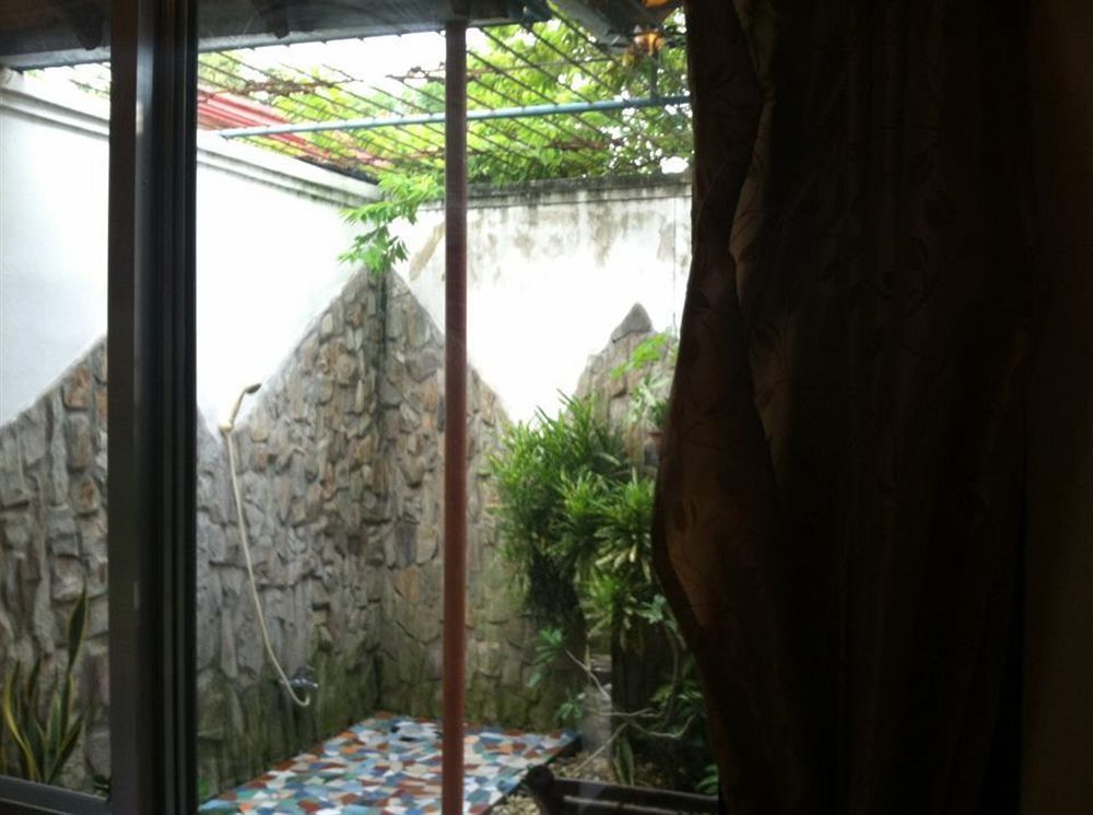 The Lotus Garden Bed & Breakfast Puerto Princesa Екстериор снимка