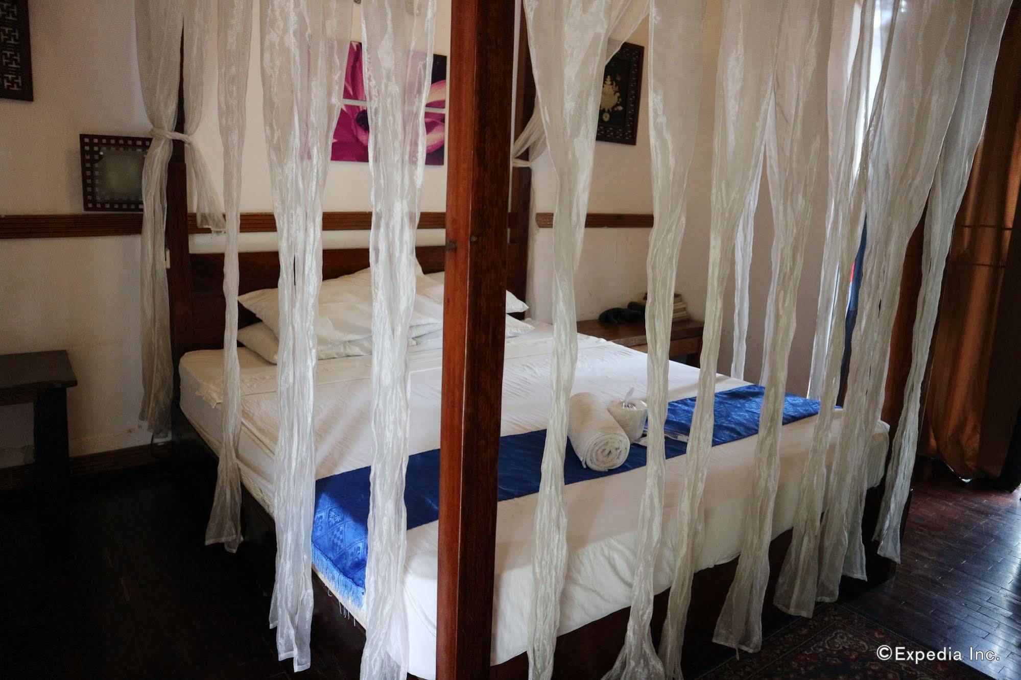 The Lotus Garden Bed & Breakfast Puerto Princesa Екстериор снимка