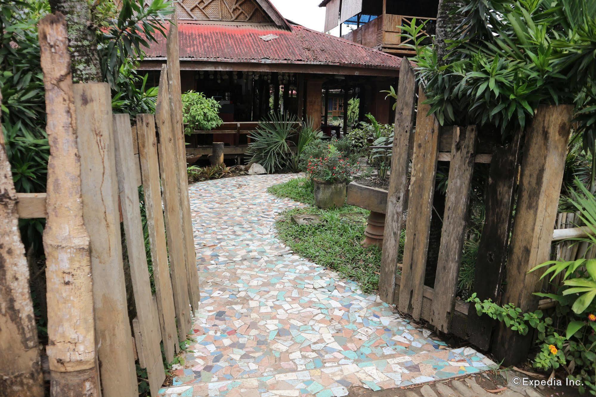 The Lotus Garden Bed & Breakfast Puerto Princesa Екстериор снимка