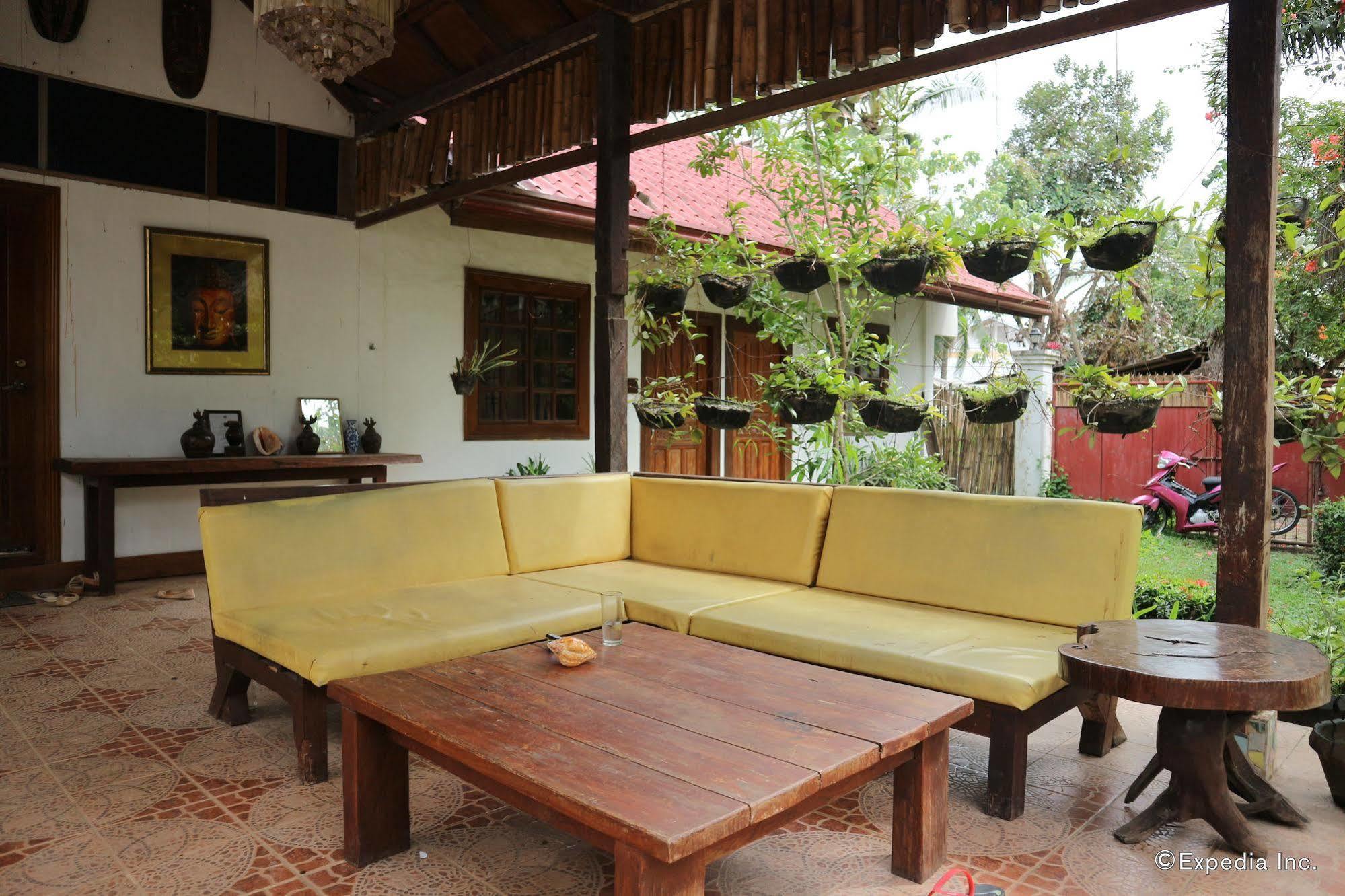 The Lotus Garden Bed & Breakfast Puerto Princesa Екстериор снимка