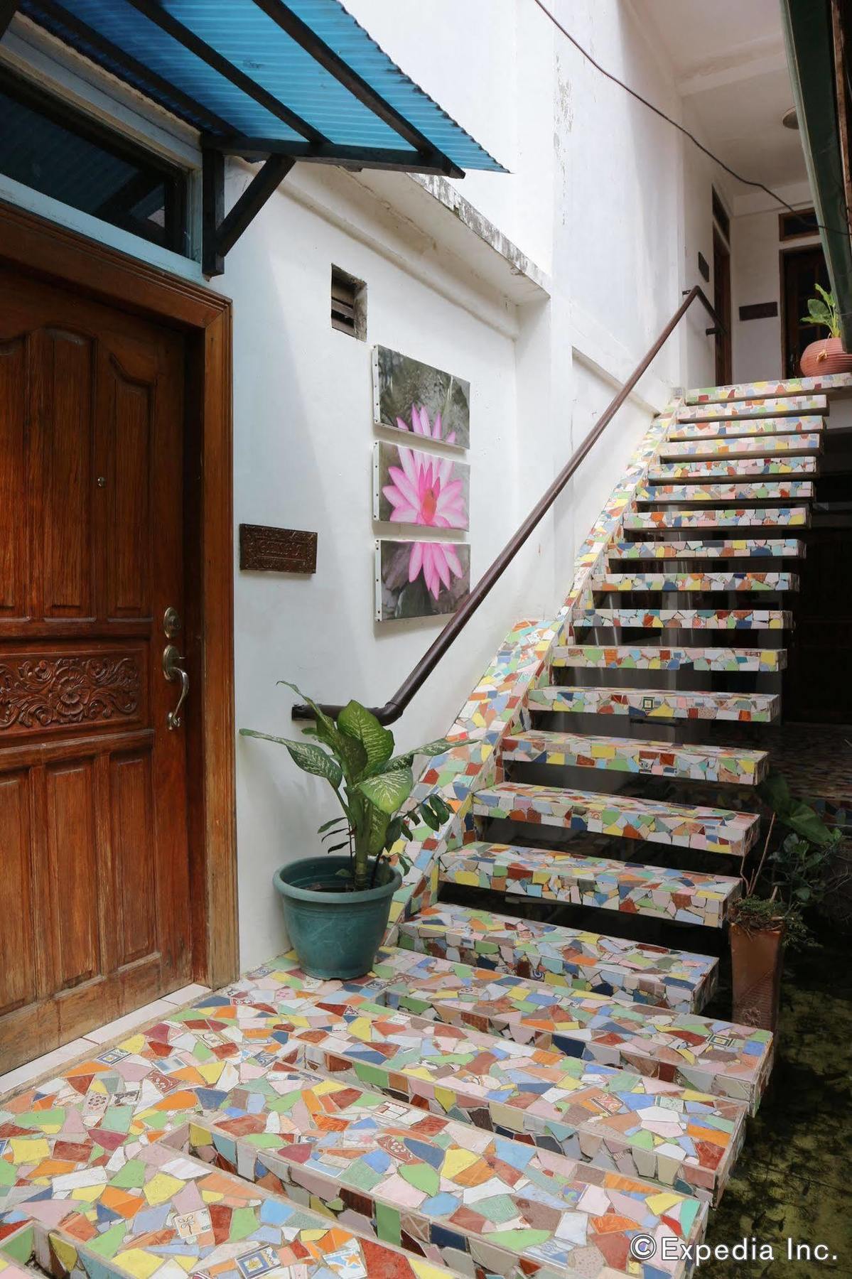 The Lotus Garden Bed & Breakfast Puerto Princesa Екстериор снимка